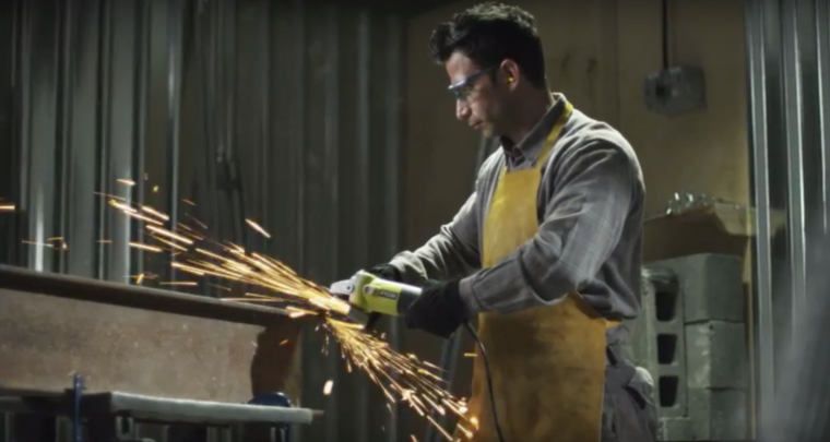 Ryobi | Atomik Films | Vestuario